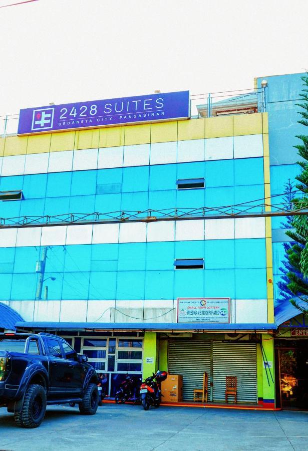 2428 Suites Urdaneta Exterior photo