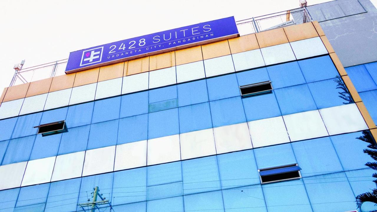 2428 Suites Urdaneta Exterior photo