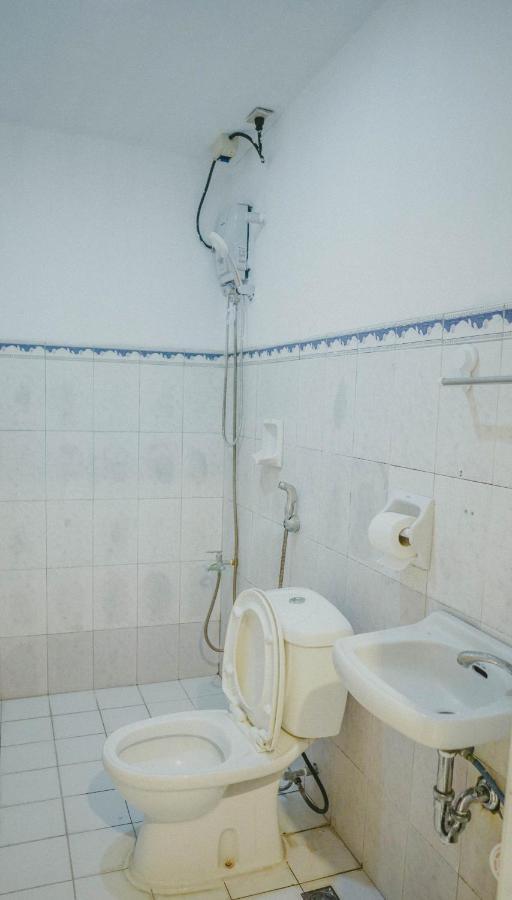 2428 Suites Urdaneta Exterior photo