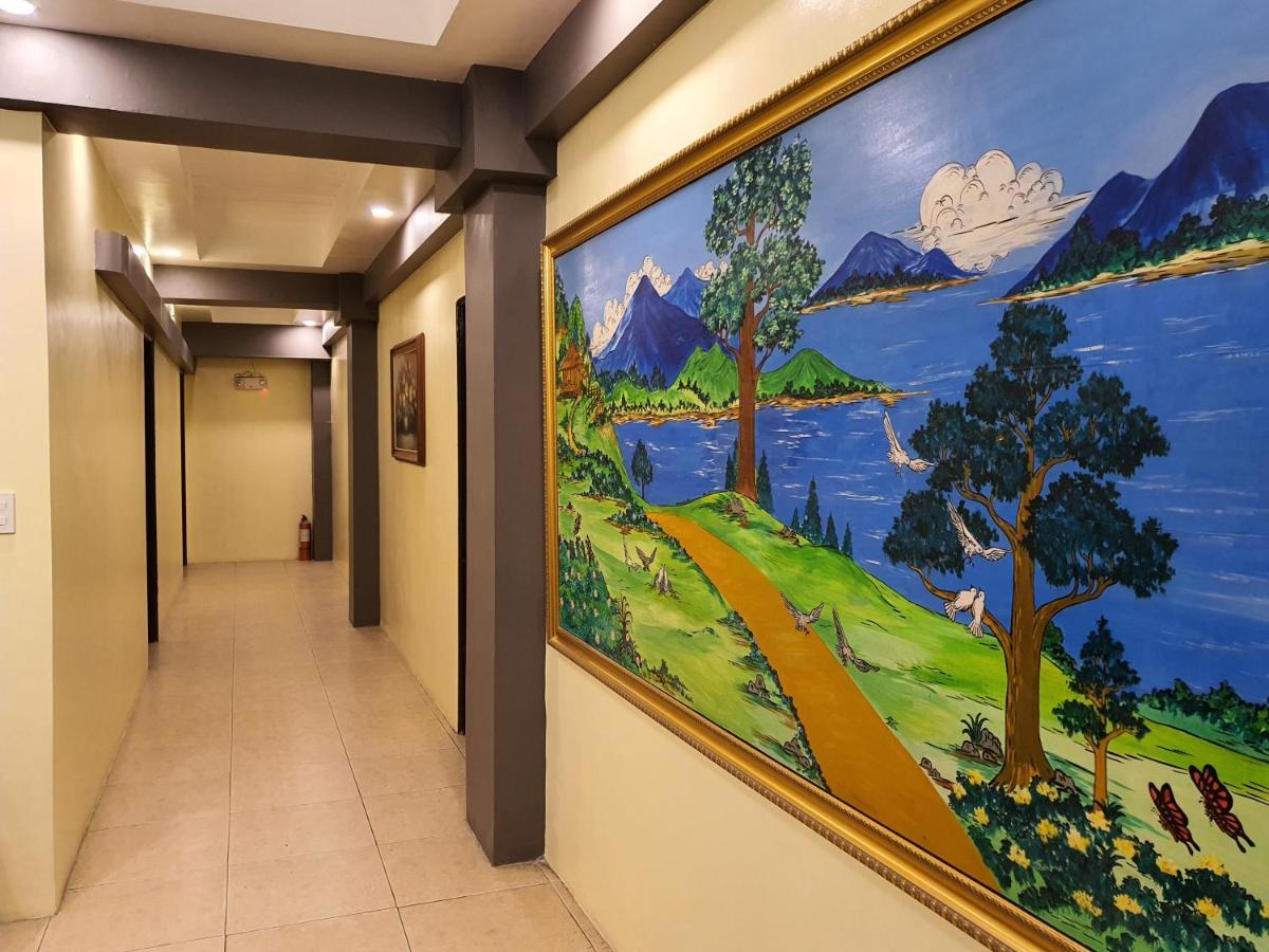 2428 Suites Urdaneta Exterior photo